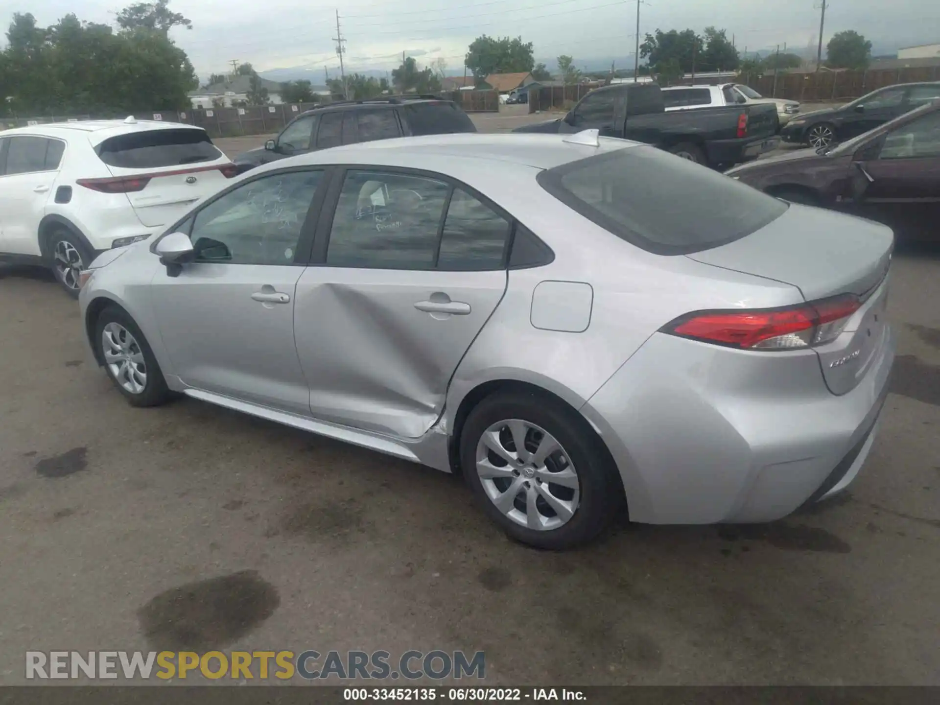 3 Photograph of a damaged car 5YFEPMAE0MP234847 TOYOTA COROLLA 2021