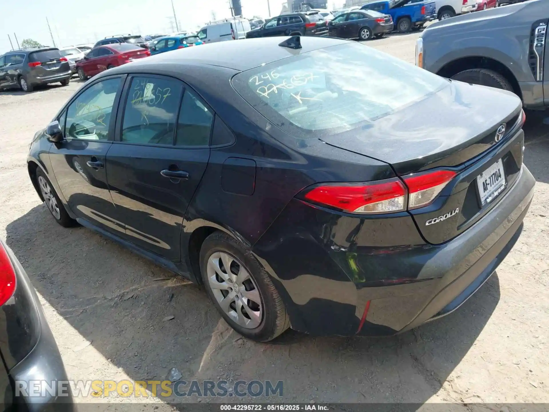 3 Photograph of a damaged car 5YFEPMAE0MP246657 TOYOTA COROLLA 2021