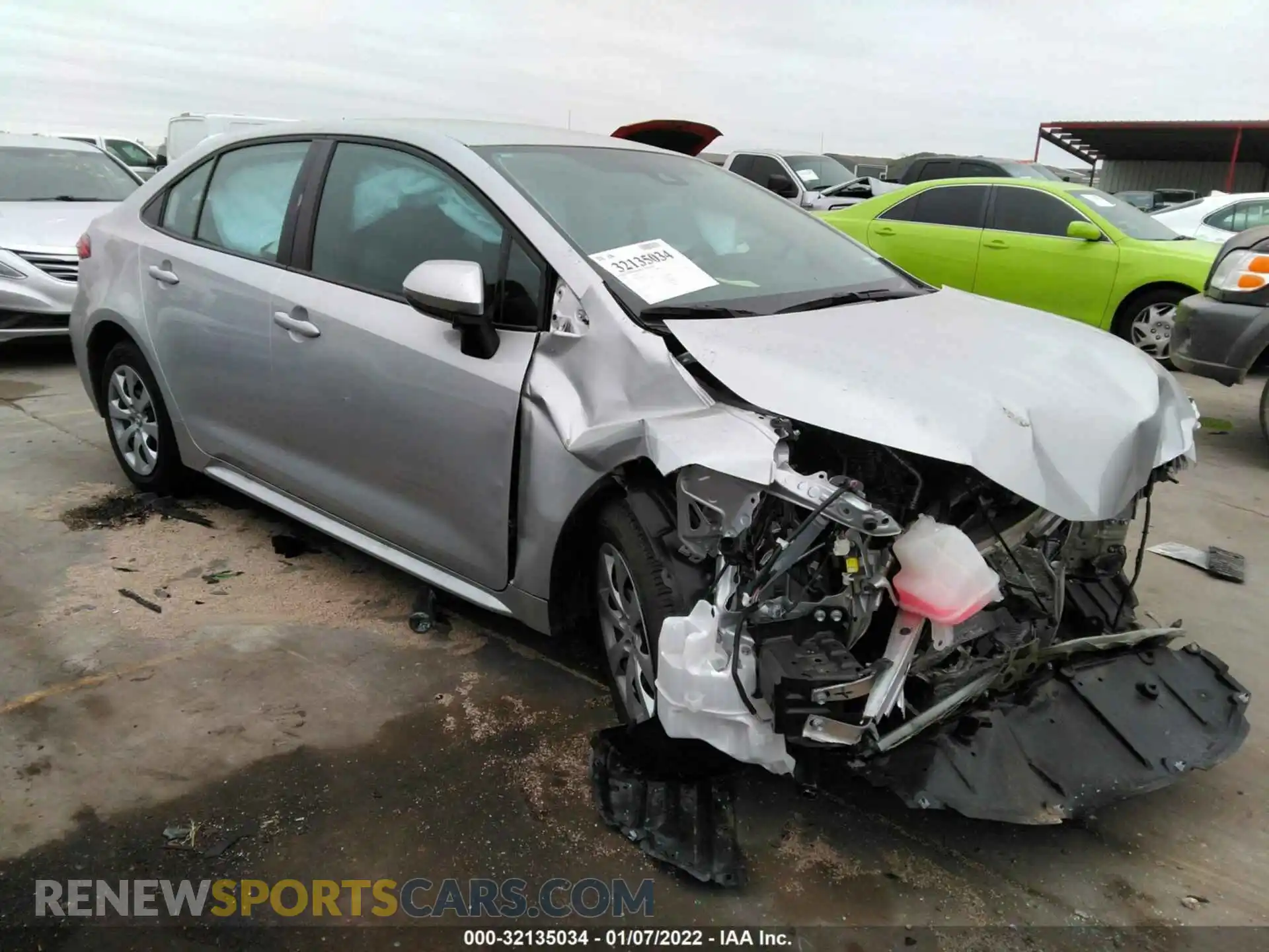 1 Photograph of a damaged car 5YFEPMAE0MP255424 TOYOTA COROLLA 2021