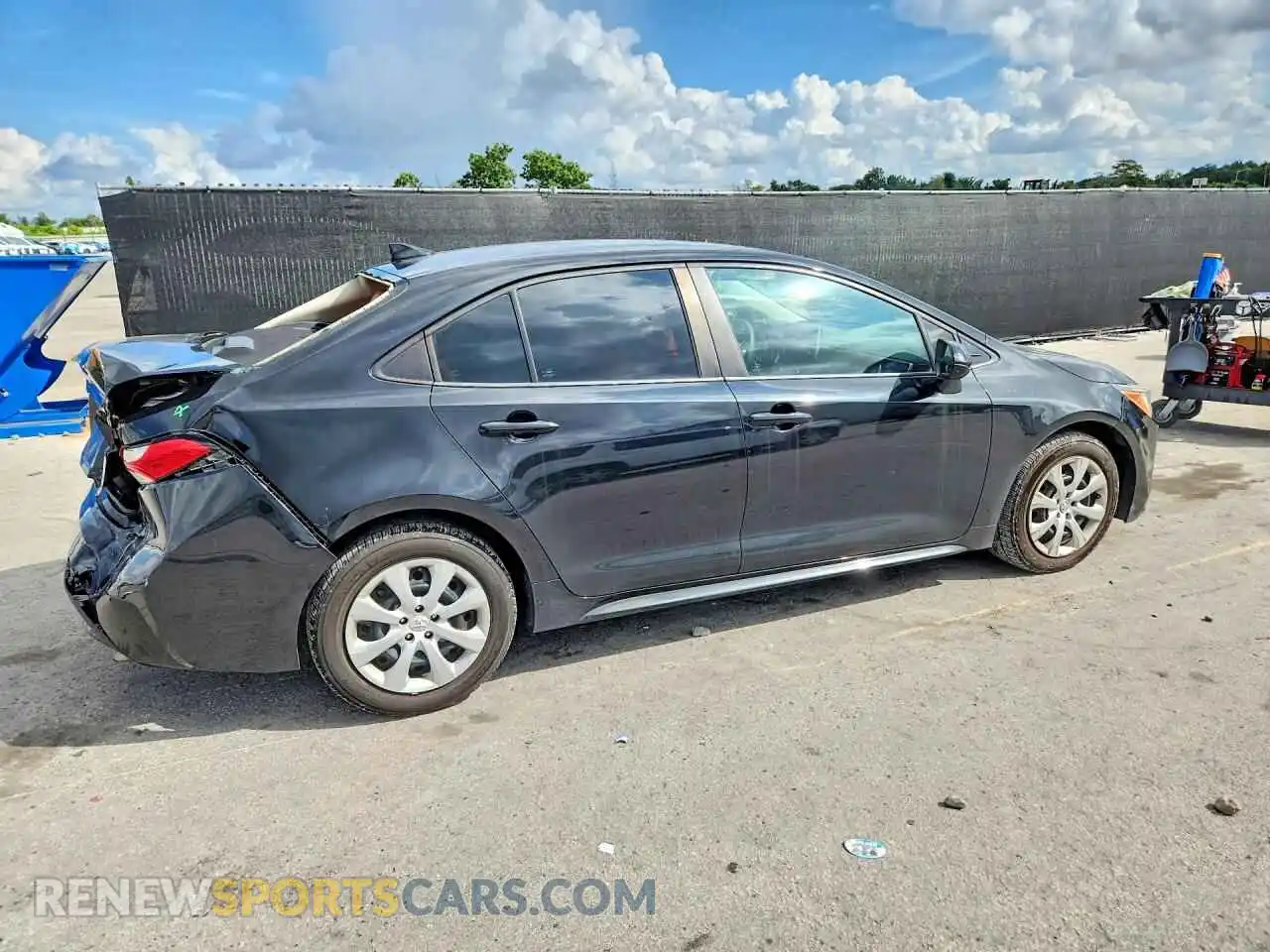 3 fotografías del automóvil dañado 5YFEPMAE0MP259912 TOYOTA COROLLA 2021