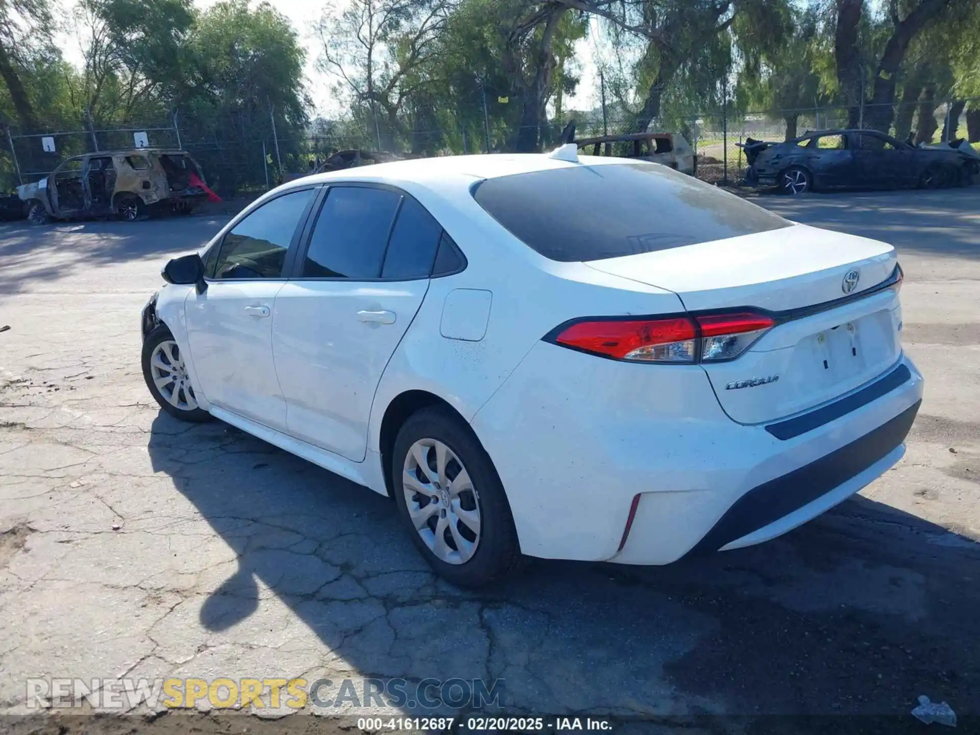 3 Photograph of a damaged car 5YFEPMAE0MP263569 TOYOTA COROLLA 2021