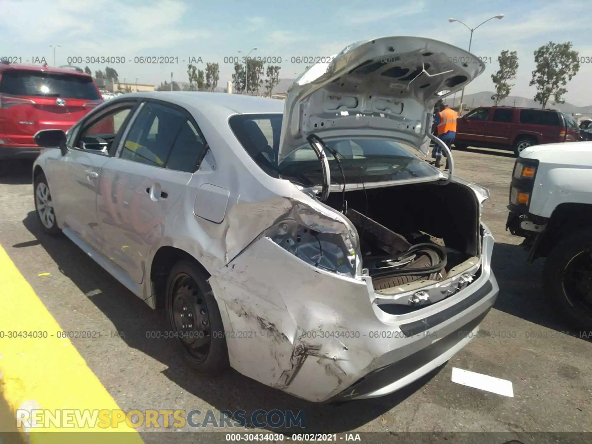 3 Photograph of a damaged car 5YFEPMAE1MP147099 TOYOTA COROLLA 2021