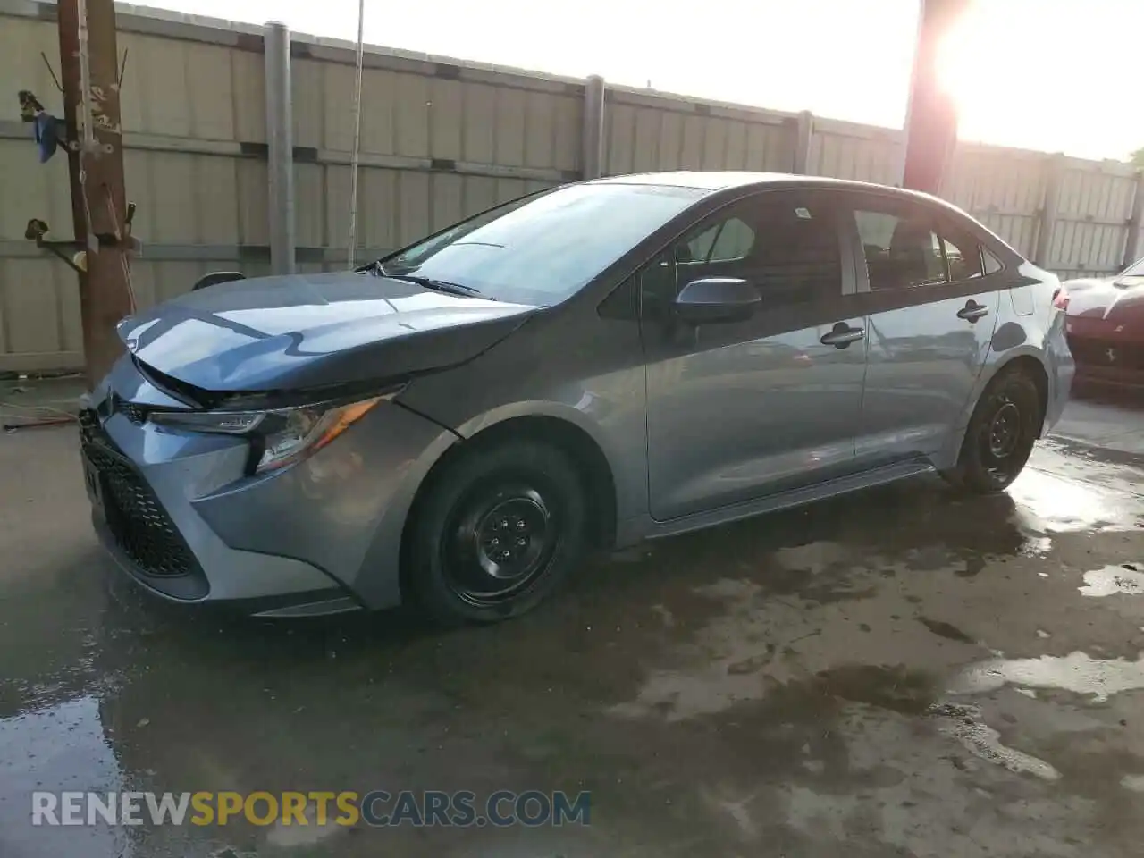 1 Фотография поврежденного автомобиля 5YFEPMAE1MP151931 TOYOTA COROLLA 2021