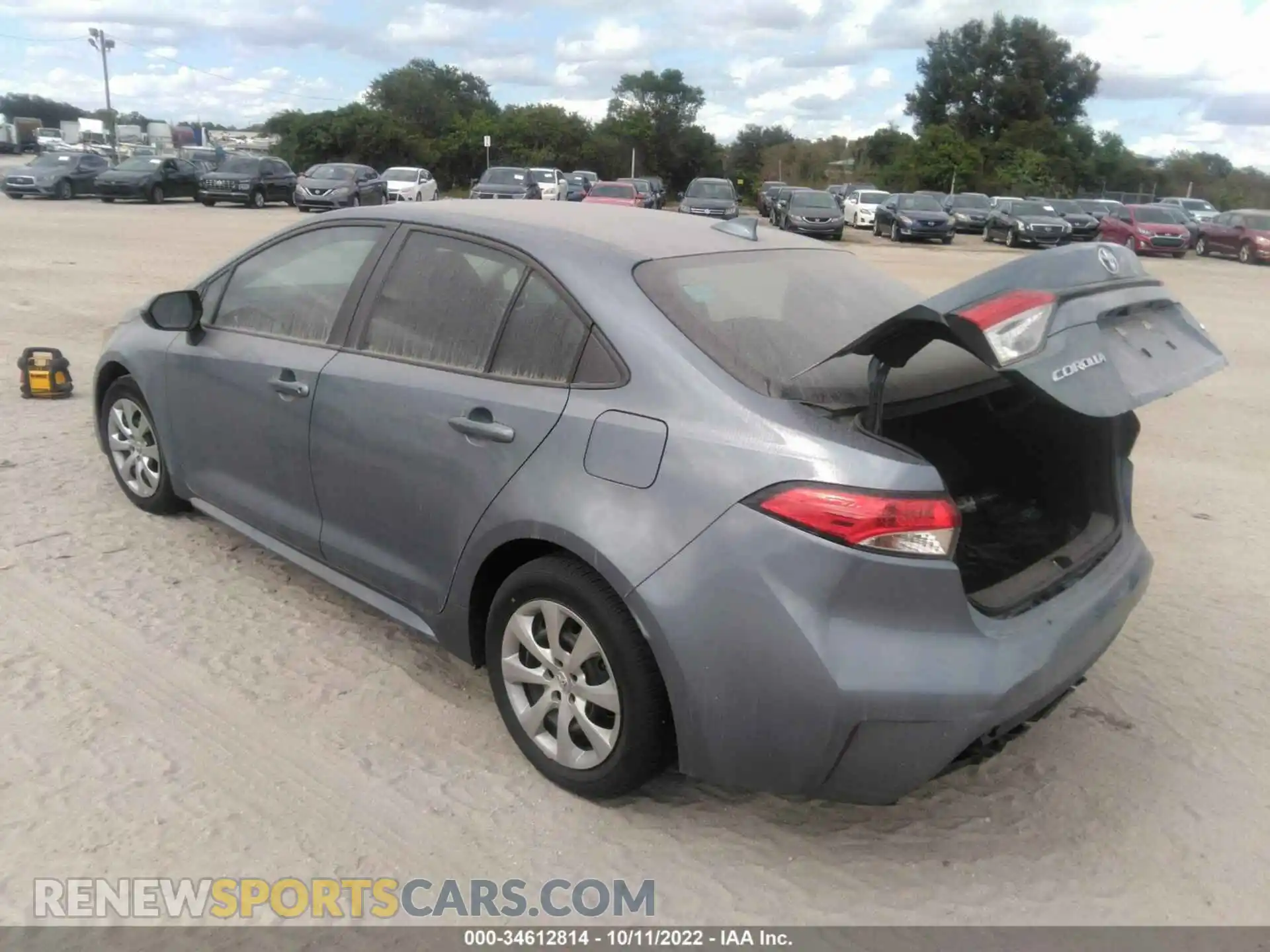 3 Photograph of a damaged car 5YFEPMAE1MP157650 TOYOTA COROLLA 2021