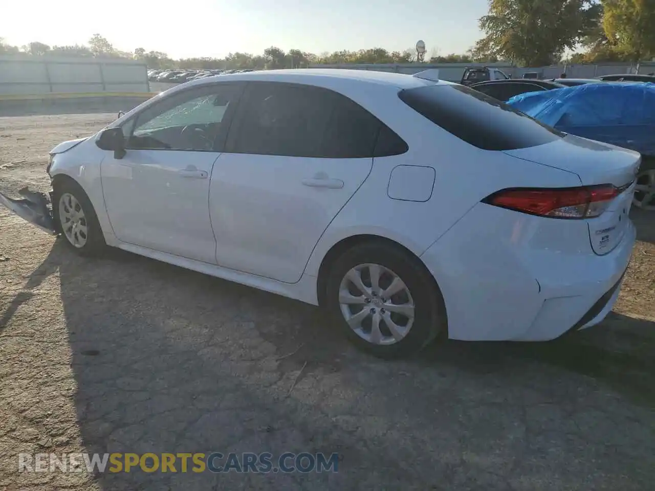 2 Photograph of a damaged car 5YFEPMAE1MP168258 TOYOTA COROLLA 2021