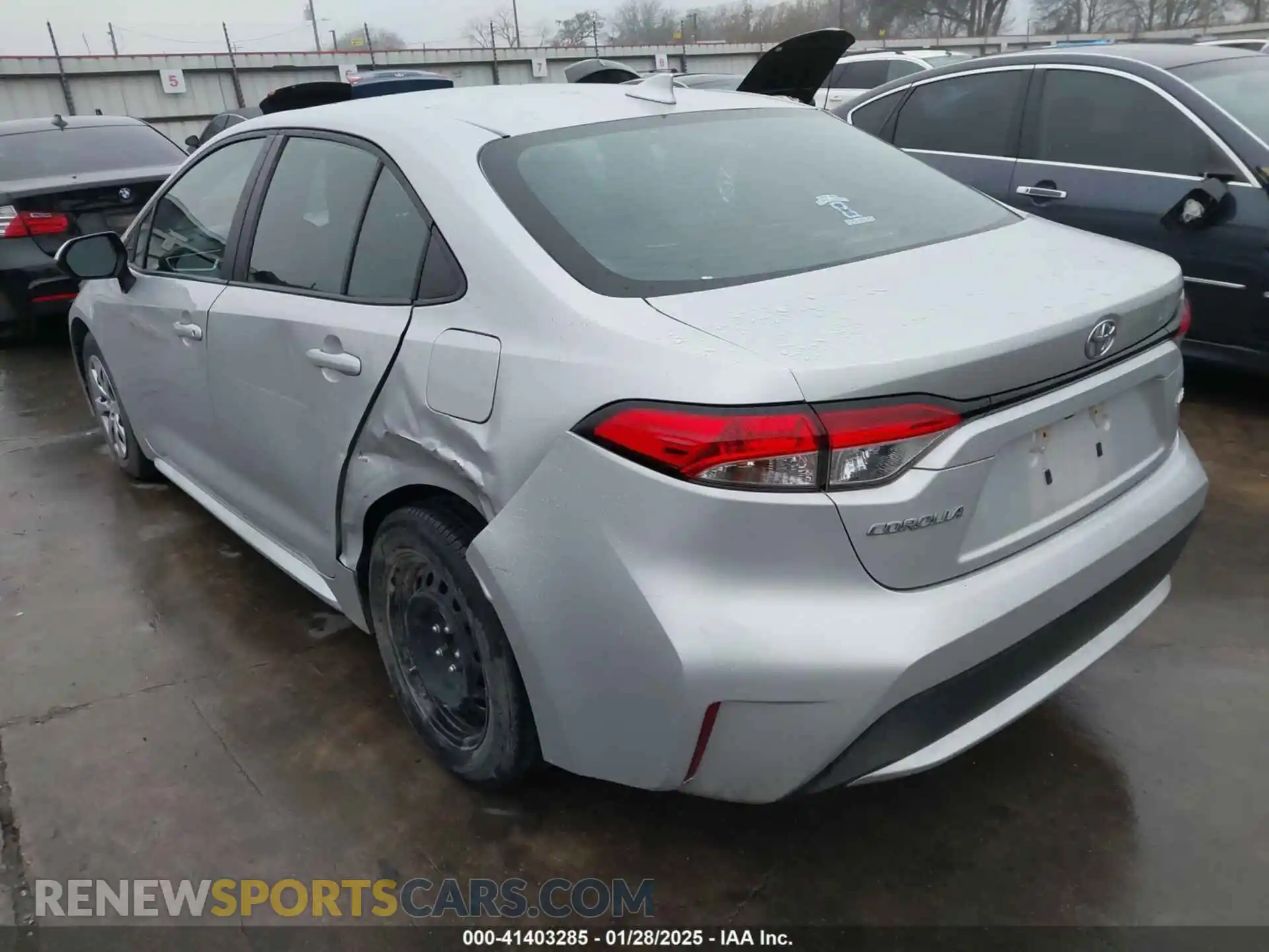 3 Photograph of a damaged car 5YFEPMAE1MP175677 TOYOTA COROLLA 2021