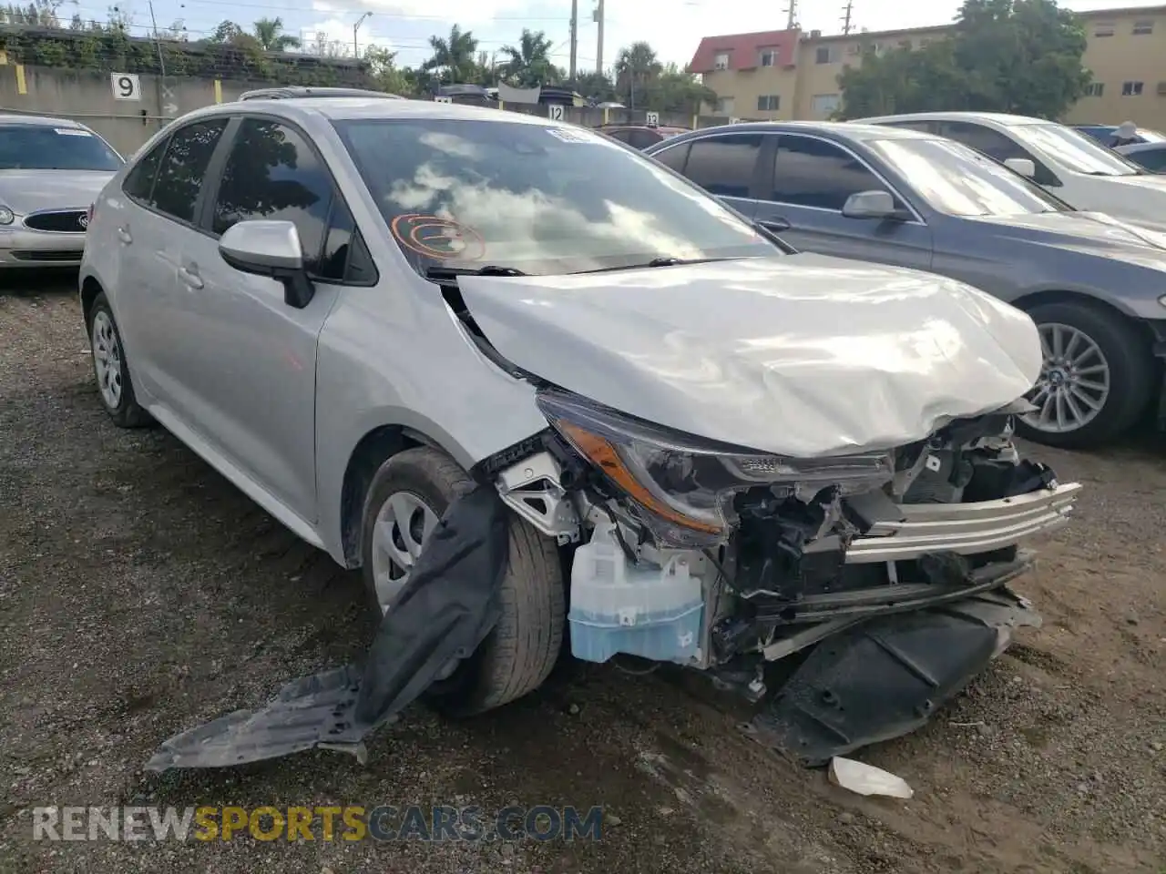 1 Photograph of a damaged car 5YFEPMAE1MP195038 TOYOTA COROLLA 2021