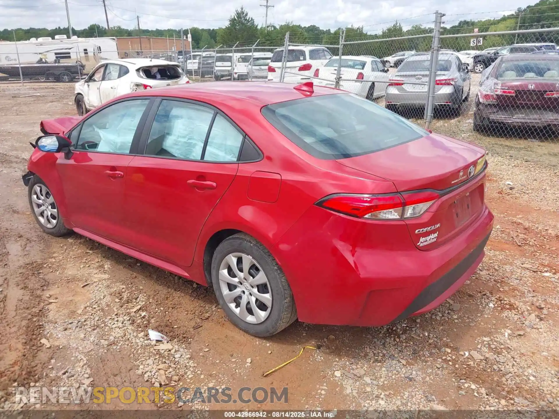 3 Photograph of a damaged car 5YFEPMAE1MP198571 TOYOTA COROLLA 2021