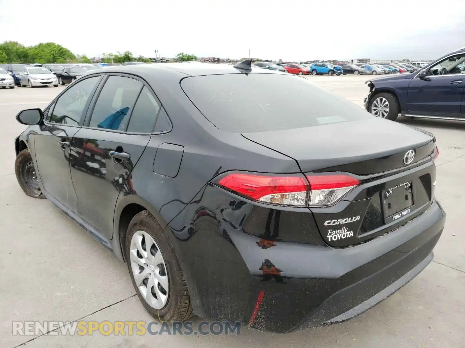 3 Photograph of a damaged car 5YFEPMAE1MP200366 TOYOTA COROLLA 2021