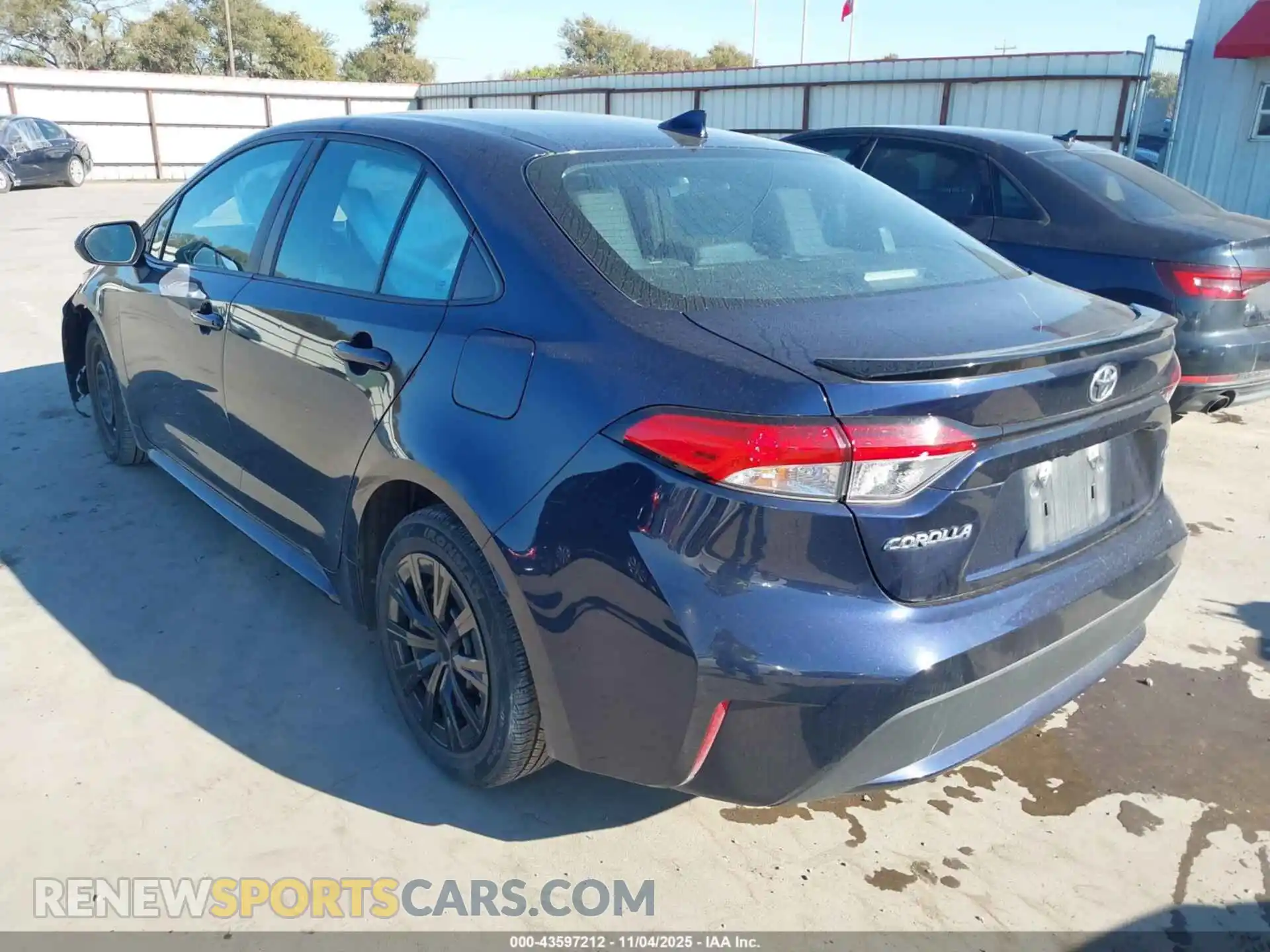 3 Photograph of a damaged car 5YFEPMAE1MP203641 TOYOTA COROLLA 2021