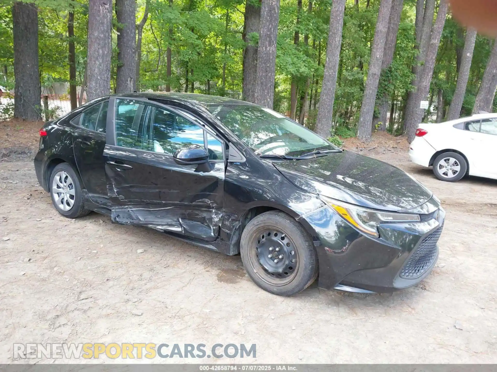 1 Photograph of a damaged car 5YFEPMAE1MP209827 TOYOTA COROLLA 2021