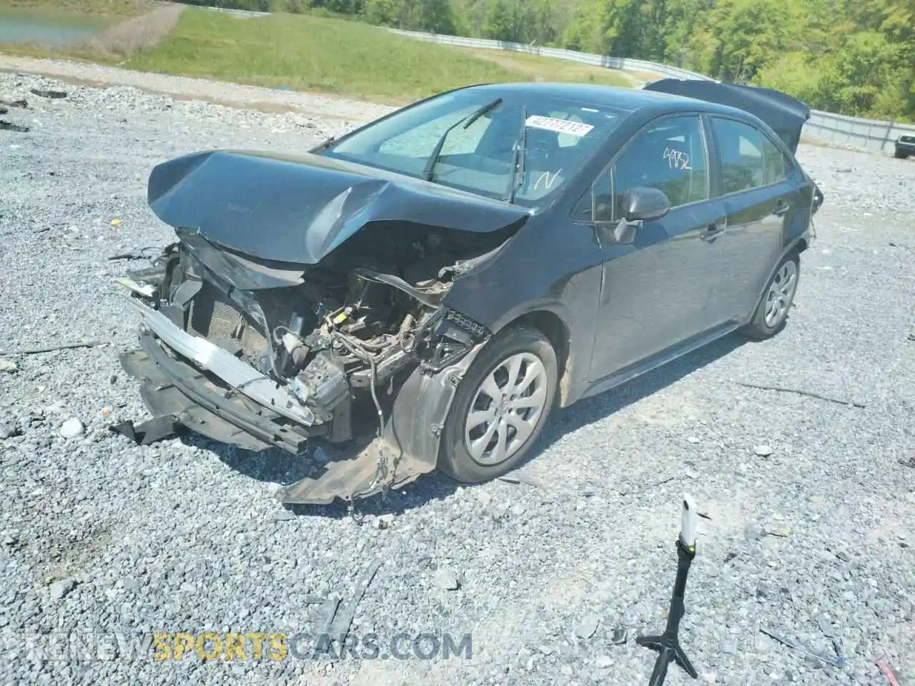 2 Photograph of a damaged car 5YFEPMAE1MP211514 TOYOTA COROLLA 2021