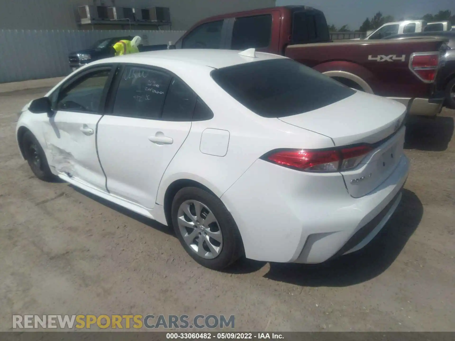 3 Photograph of a damaged car 5YFEPMAE1MP216115 TOYOTA COROLLA 2021