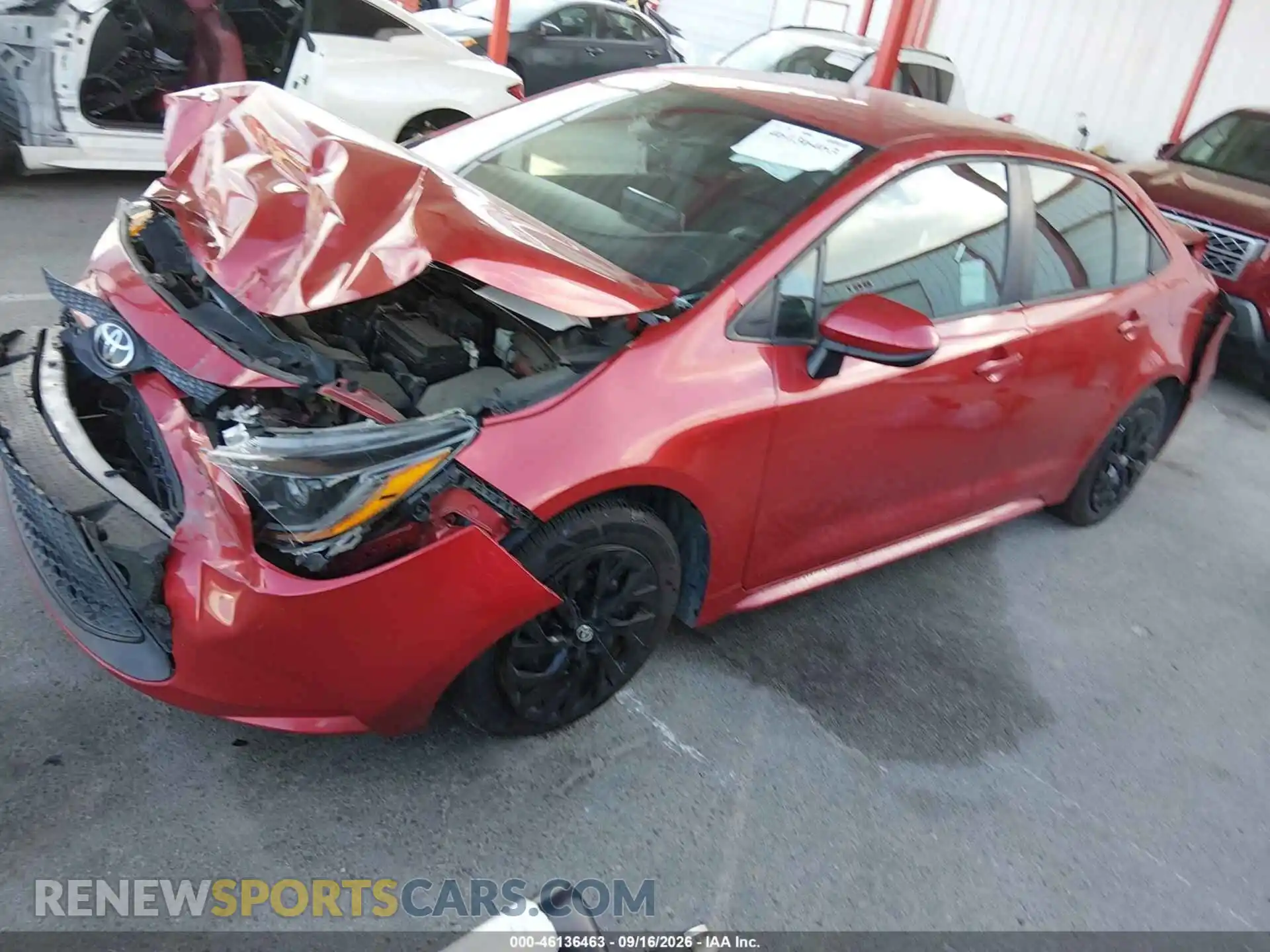 2 fotografías del automóvil dañado 5YFEPMAE1MP218379 TOYOTA COROLLA 2021