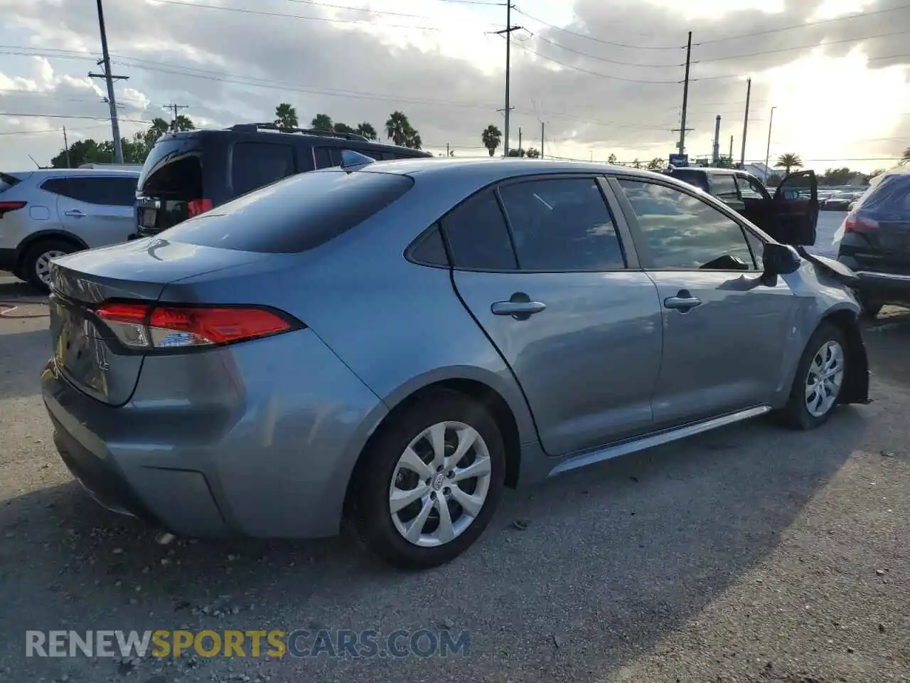 3 Photograph of a damaged car 5YFEPMAE1MP228457 TOYOTA COROLLA 2021