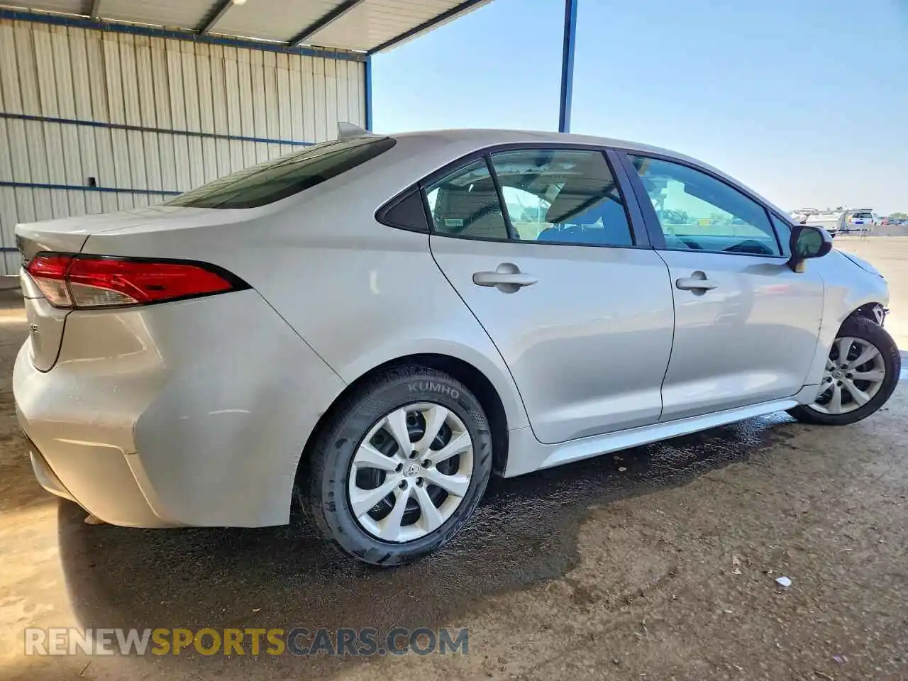 3 Фотография поврежденного автомобиля 5YFEPMAE1MP236588 TOYOTA COROLLA 2021