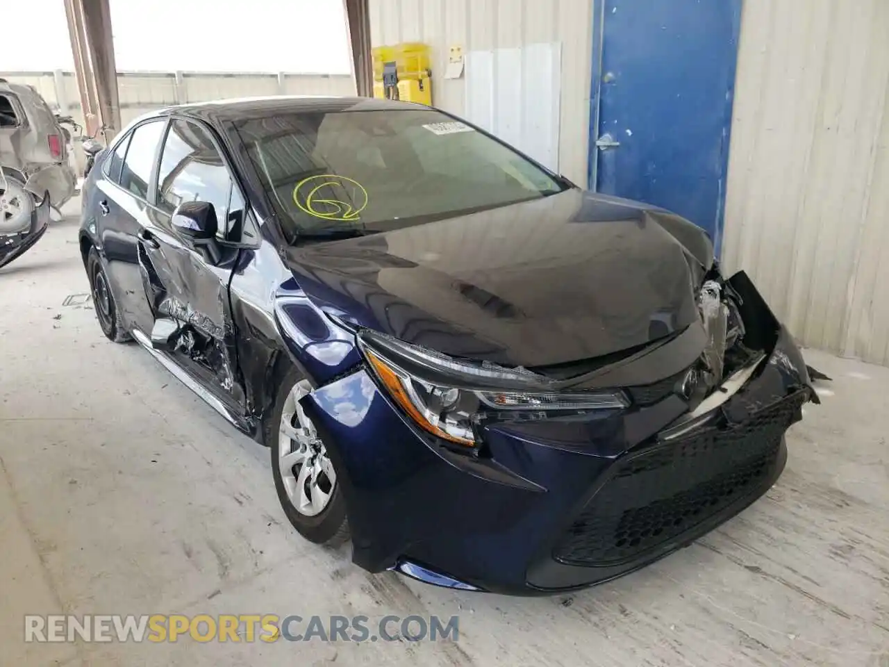 1 Photograph of a damaged car 5YFEPMAE1MP252791 TOYOTA COROLLA 2021