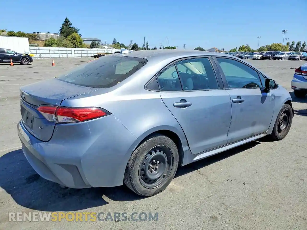 3 fotografías del automóvil dañado 5YFEPMAE1MP258431 TOYOTA COROLLA 2021