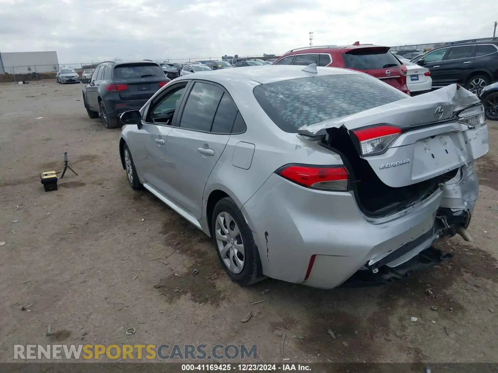 3 Photograph of a damaged car 5YFEPMAE2MP155955 TOYOTA COROLLA 2021