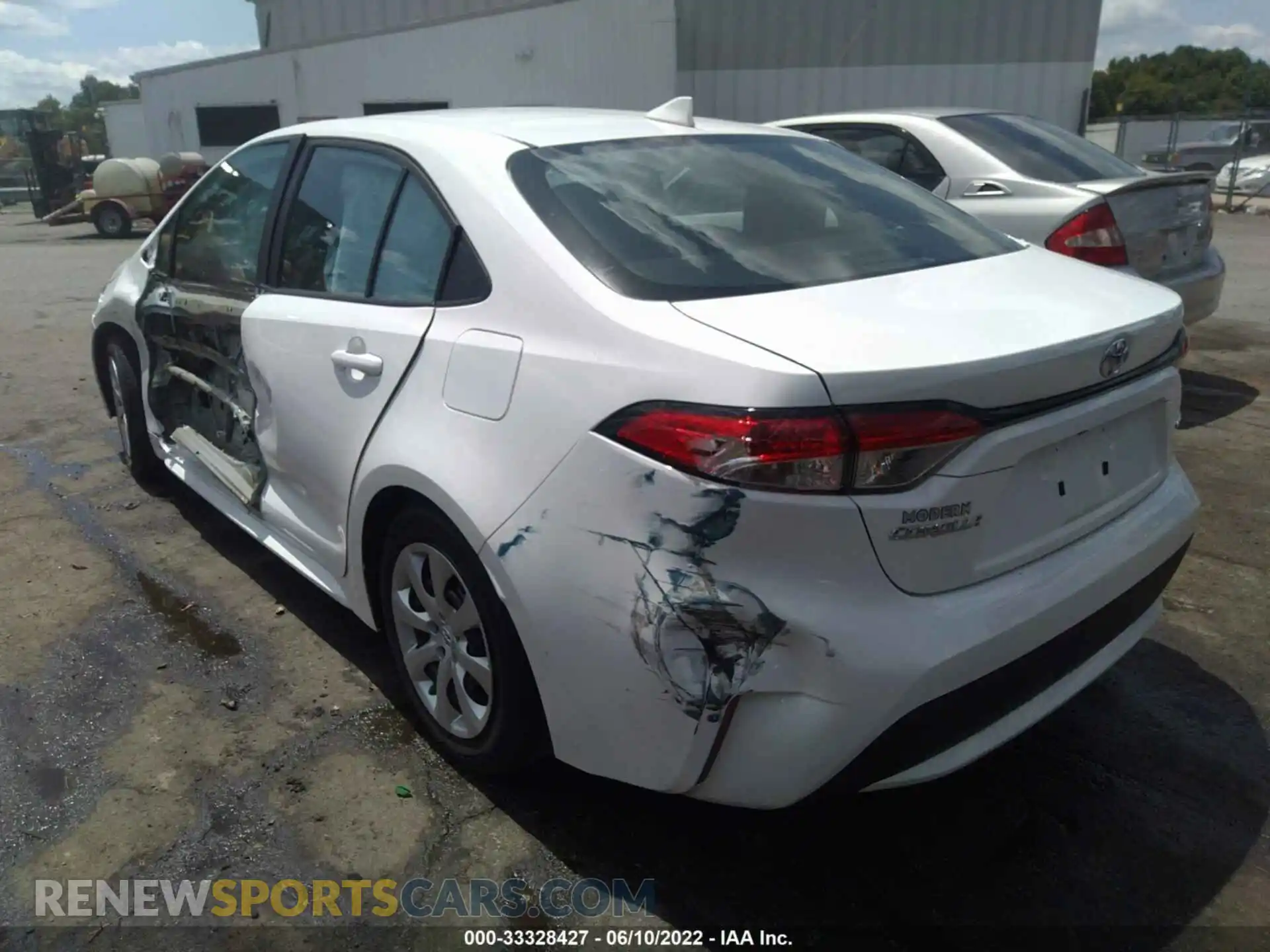 3 Photograph of a damaged car 5YFEPMAE2MP156393 TOYOTA COROLLA 2021
