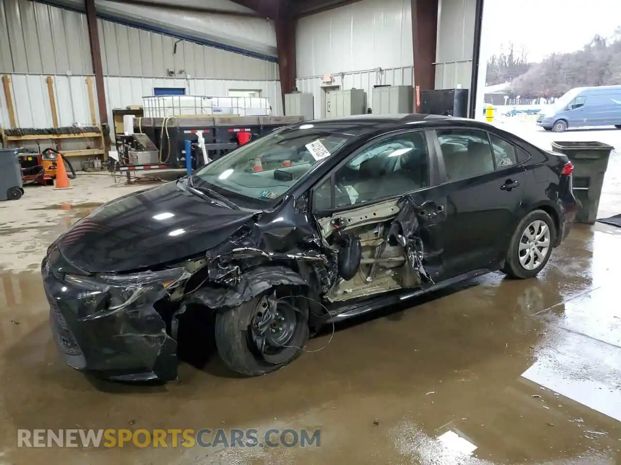 1 Photograph of a damaged car 5YFEPMAE2MP168737 TOYOTA COROLLA 2021