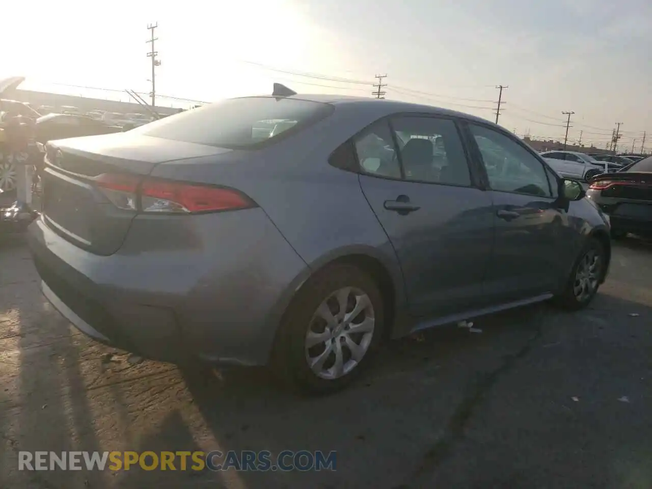 3 Photograph of a damaged car 5YFEPMAE2MP170097 TOYOTA COROLLA 2021