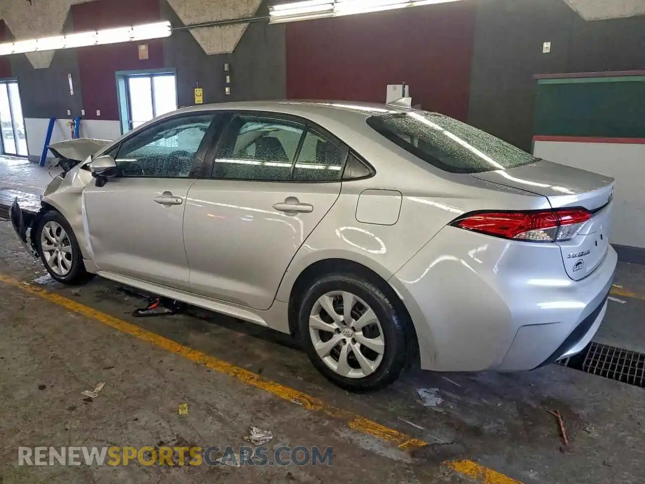 2 Фотография поврежденного автомобиля 5YFEPMAE2MP180712 TOYOTA COROLLA 2021