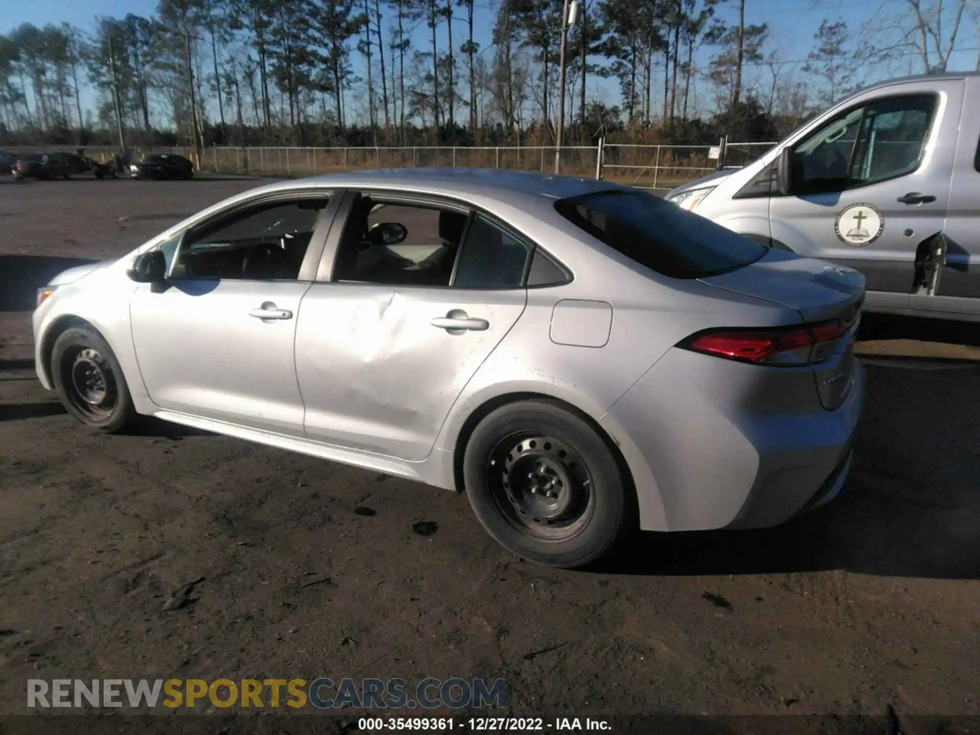 3 Photograph of a damaged car 5YFEPMAE2MP189555 TOYOTA COROLLA 2021
