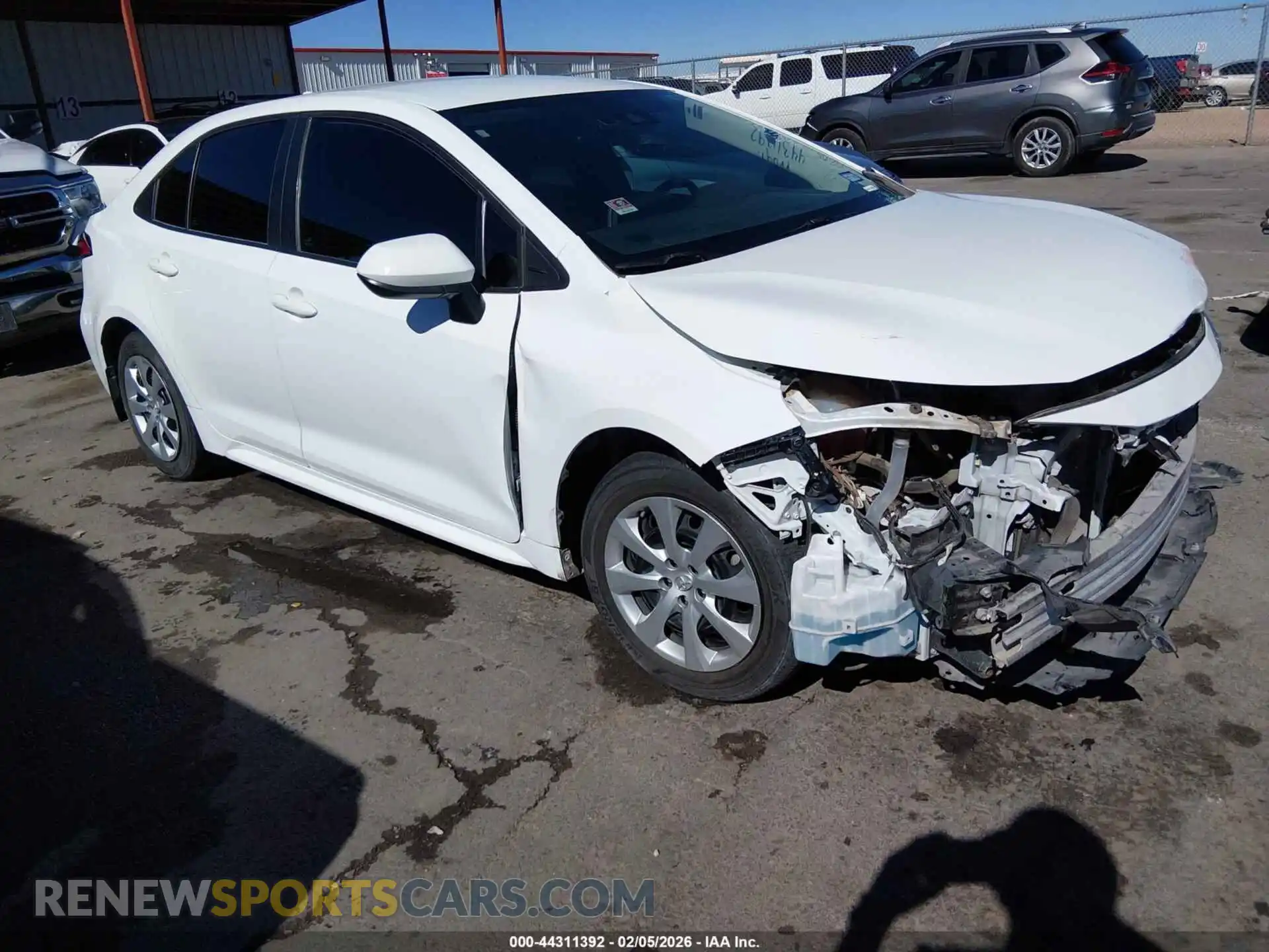 1 Photograph of a damaged car 5YFEPMAE2MP195436 TOYOTA COROLLA 2021