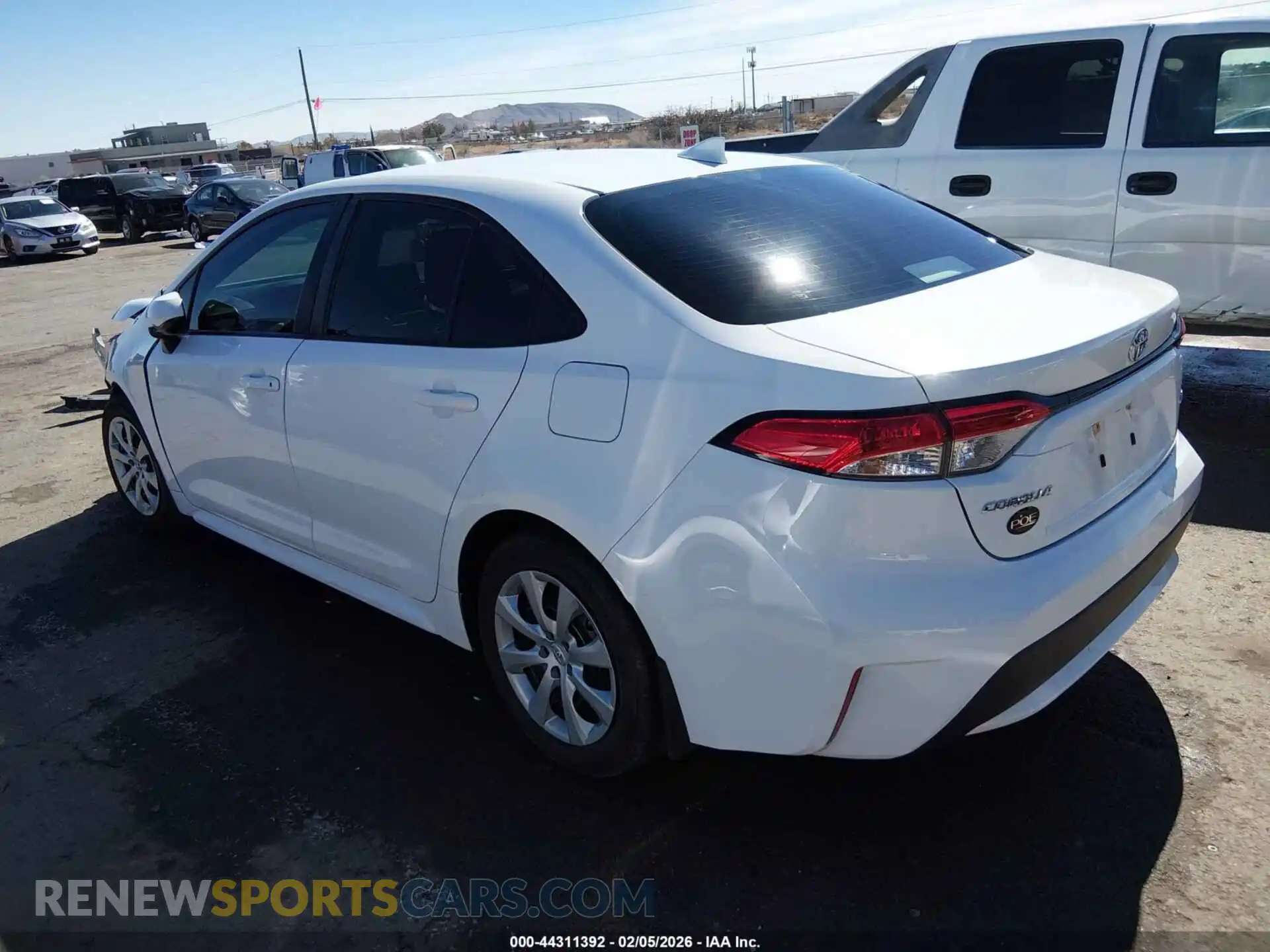 3 Photograph of a damaged car 5YFEPMAE2MP195436 TOYOTA COROLLA 2021