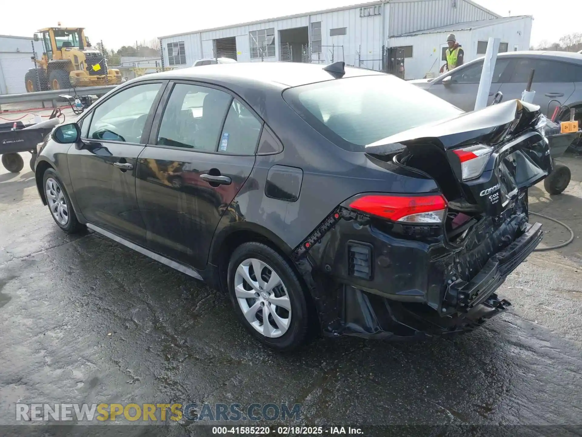 3 Photograph of a damaged car 5YFEPMAE2MP204667 TOYOTA COROLLA 2021