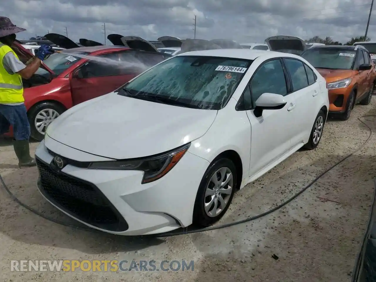 1 Photograph of a damaged car 5YFEPMAE2MP215197 TOYOTA COROLLA 2021