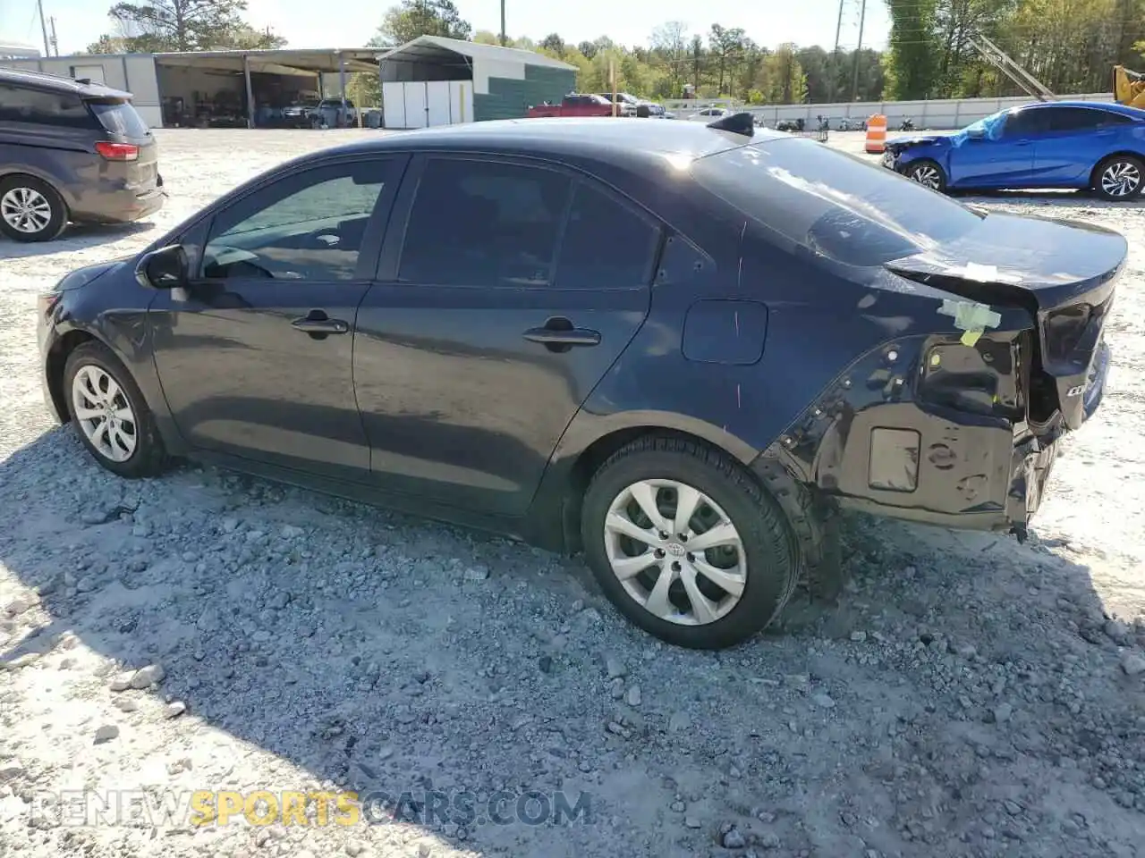 2 fotografías del automóvil dañado 5YFEPMAE2MP218049 TOYOTA COROLLA 2021