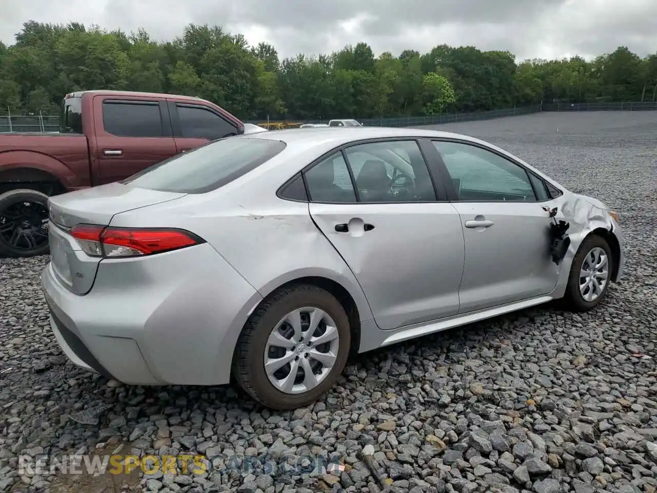 3 Photograph of a damaged car 5YFEPMAE2MP222070 TOYOTA COROLLA 2021