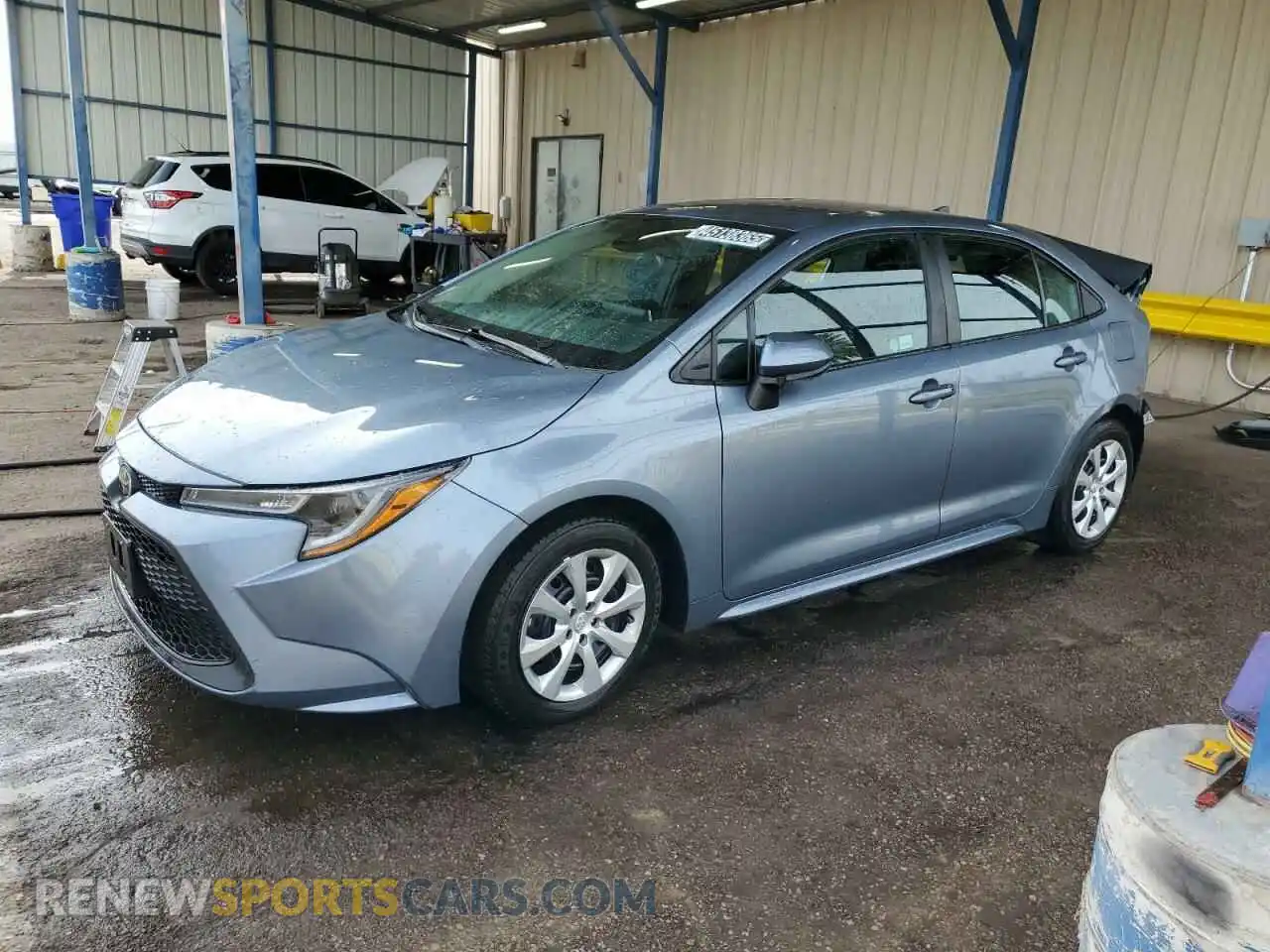 1 Photograph of a damaged car 5YFEPMAE2MP222246 TOYOTA COROLLA 2021