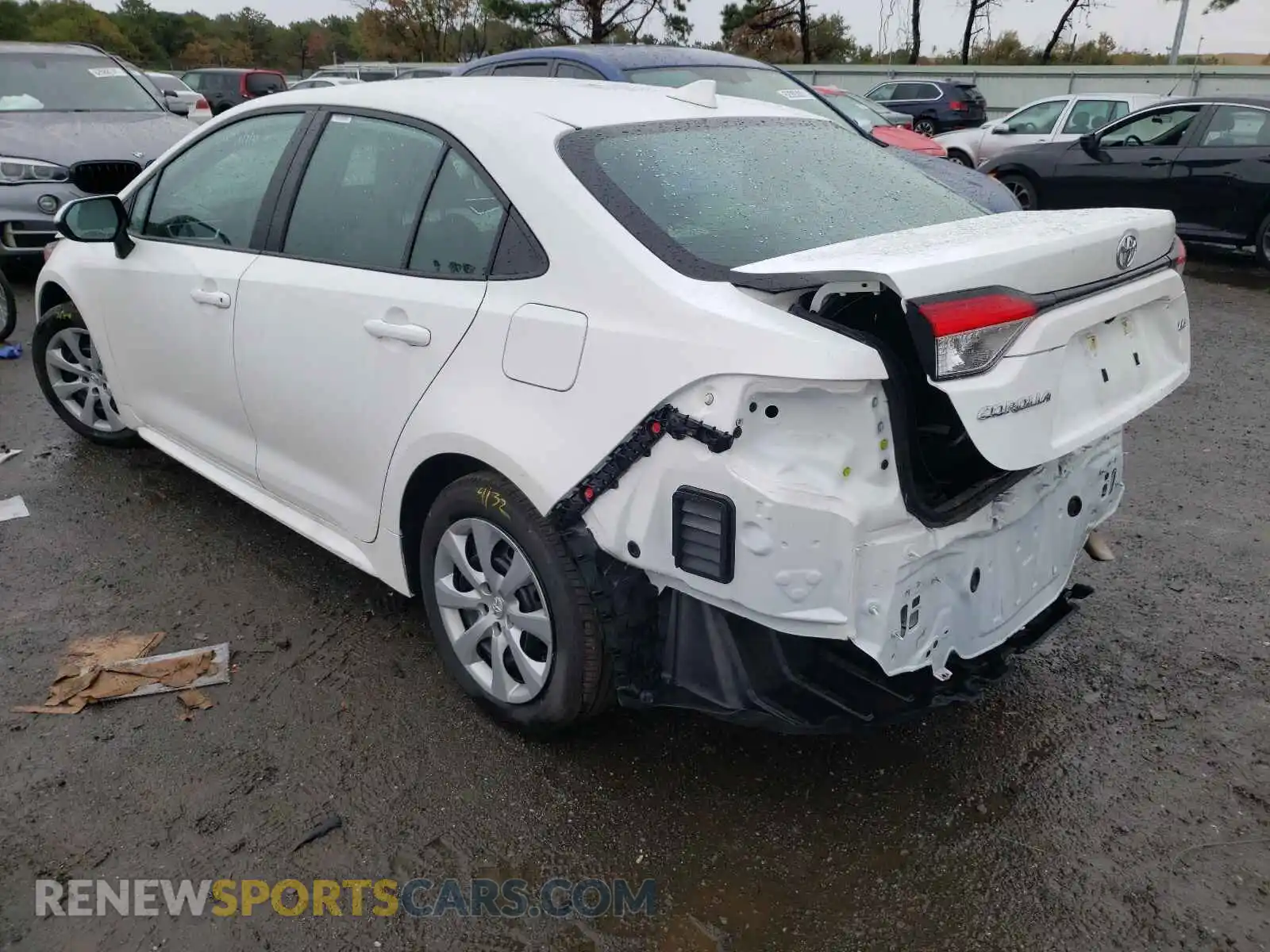 3 Photograph of a damaged car 5YFEPMAE2MP233134 TOYOTA COROLLA 2021