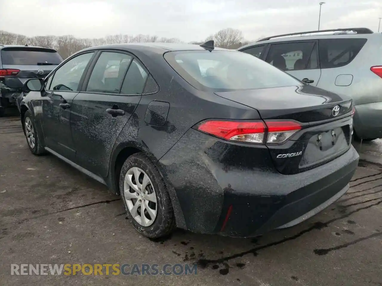 3 Photograph of a damaged car 5YFEPMAE2MP242500 TOYOTA COROLLA 2021