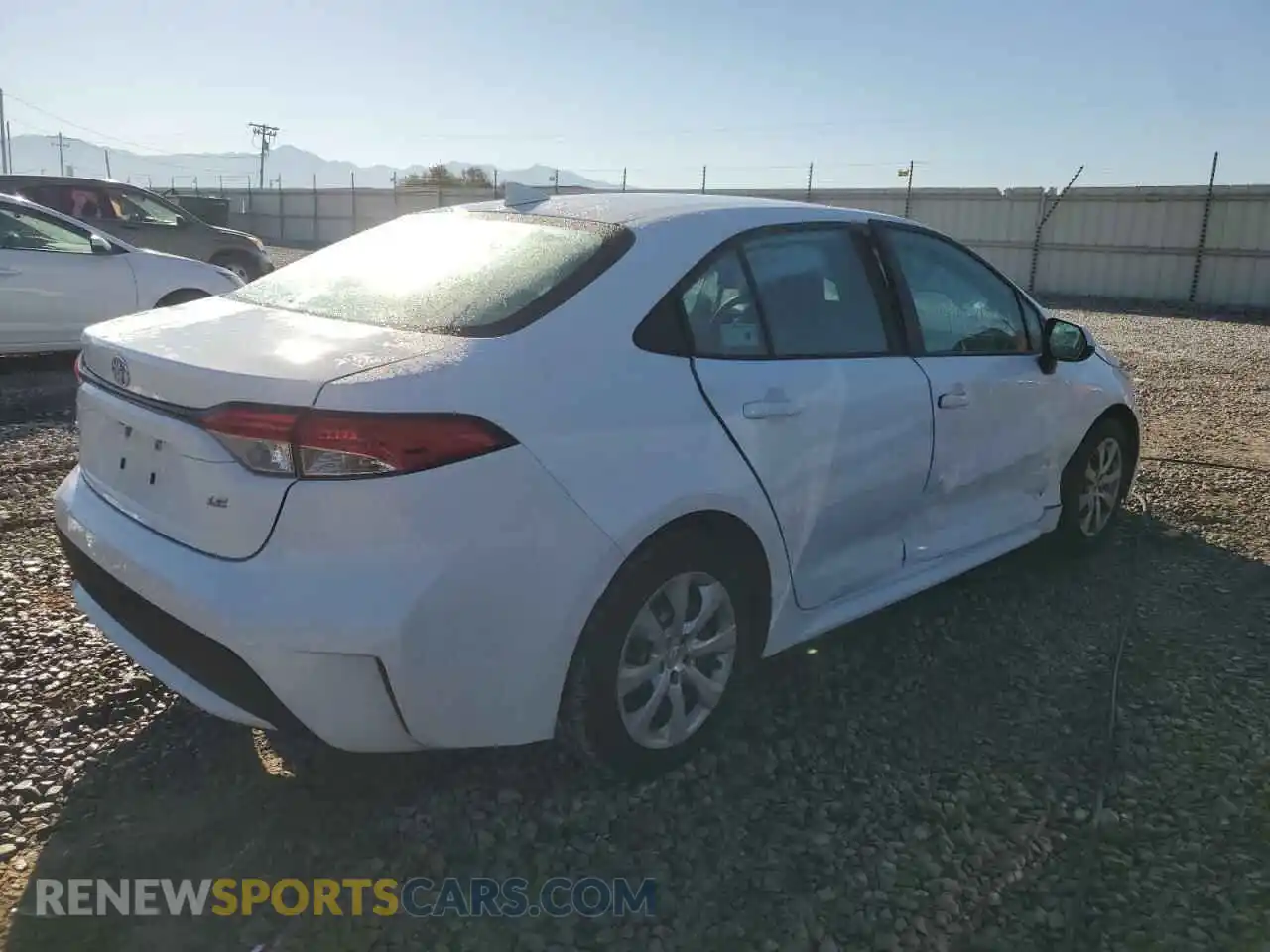 3 Photograph of a damaged car 5YFEPMAE2MP244781 TOYOTA COROLLA 2021