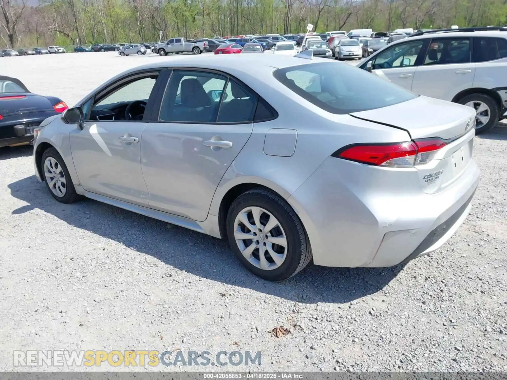 3 Photograph of a damaged car 5YFEPMAE2MP246076 TOYOTA COROLLA 2021