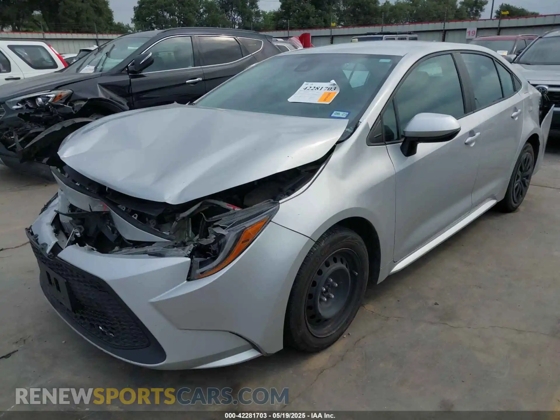 2 Photograph of a damaged car 5YFEPMAE2MP257501 TOYOTA COROLLA 2021