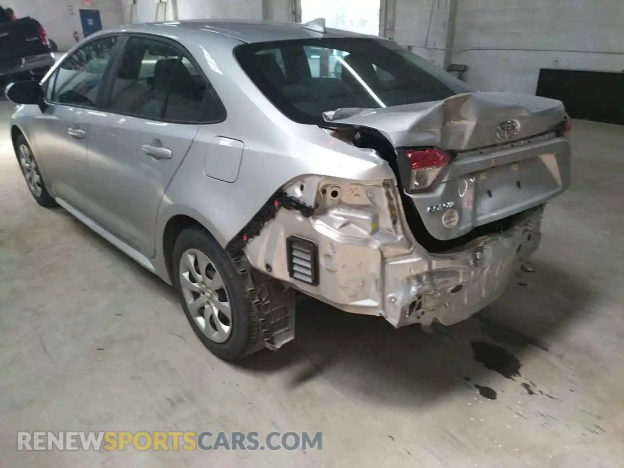 3 Photograph of a damaged car 5YFEPMAE3MP147881 TOYOTA COROLLA 2021