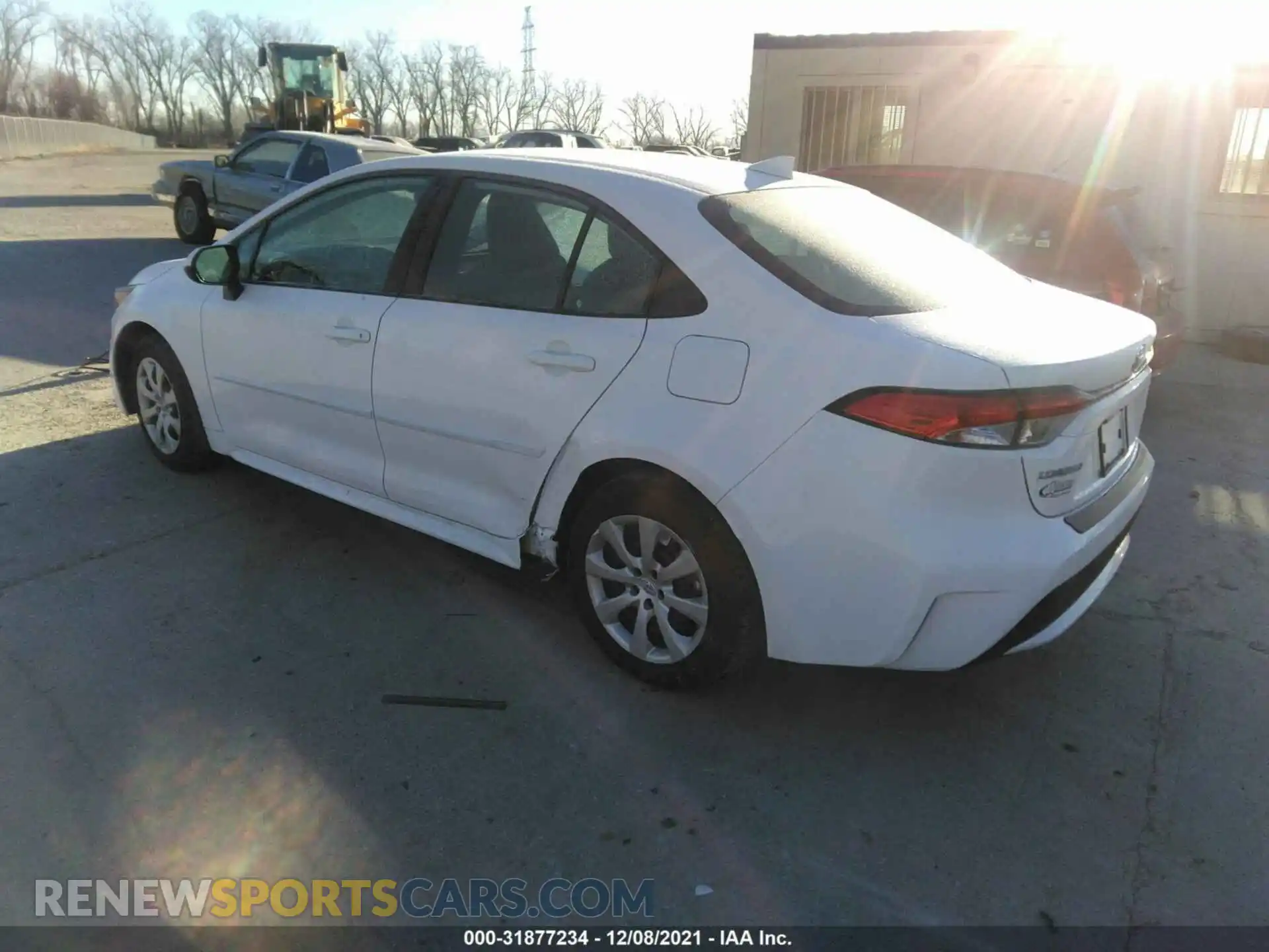 3 Photograph of a damaged car 5YFEPMAE3MP151946 TOYOTA COROLLA 2021
