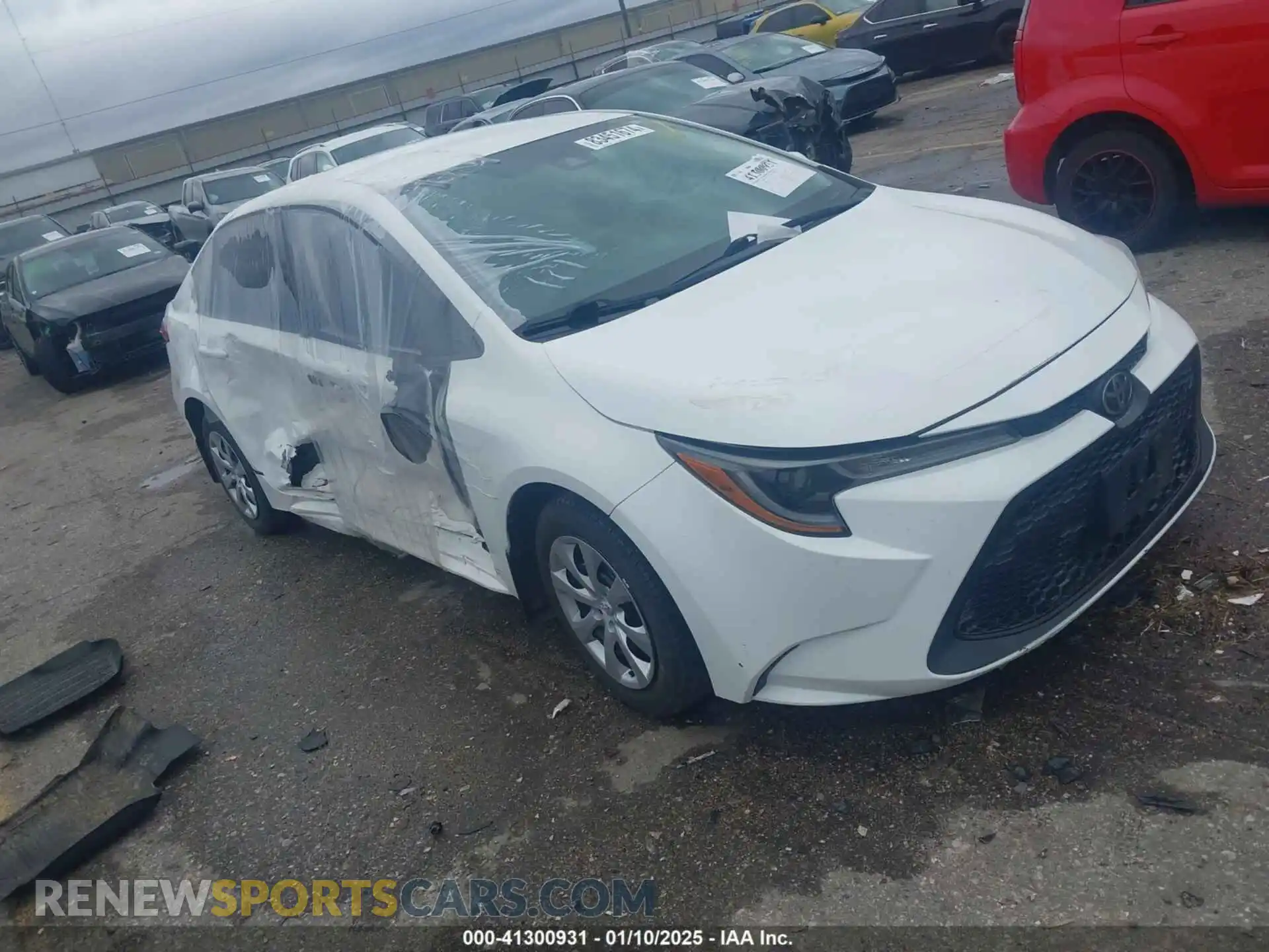 1 Photograph of a damaged car 5YFEPMAE3MP152241 TOYOTA COROLLA 2021