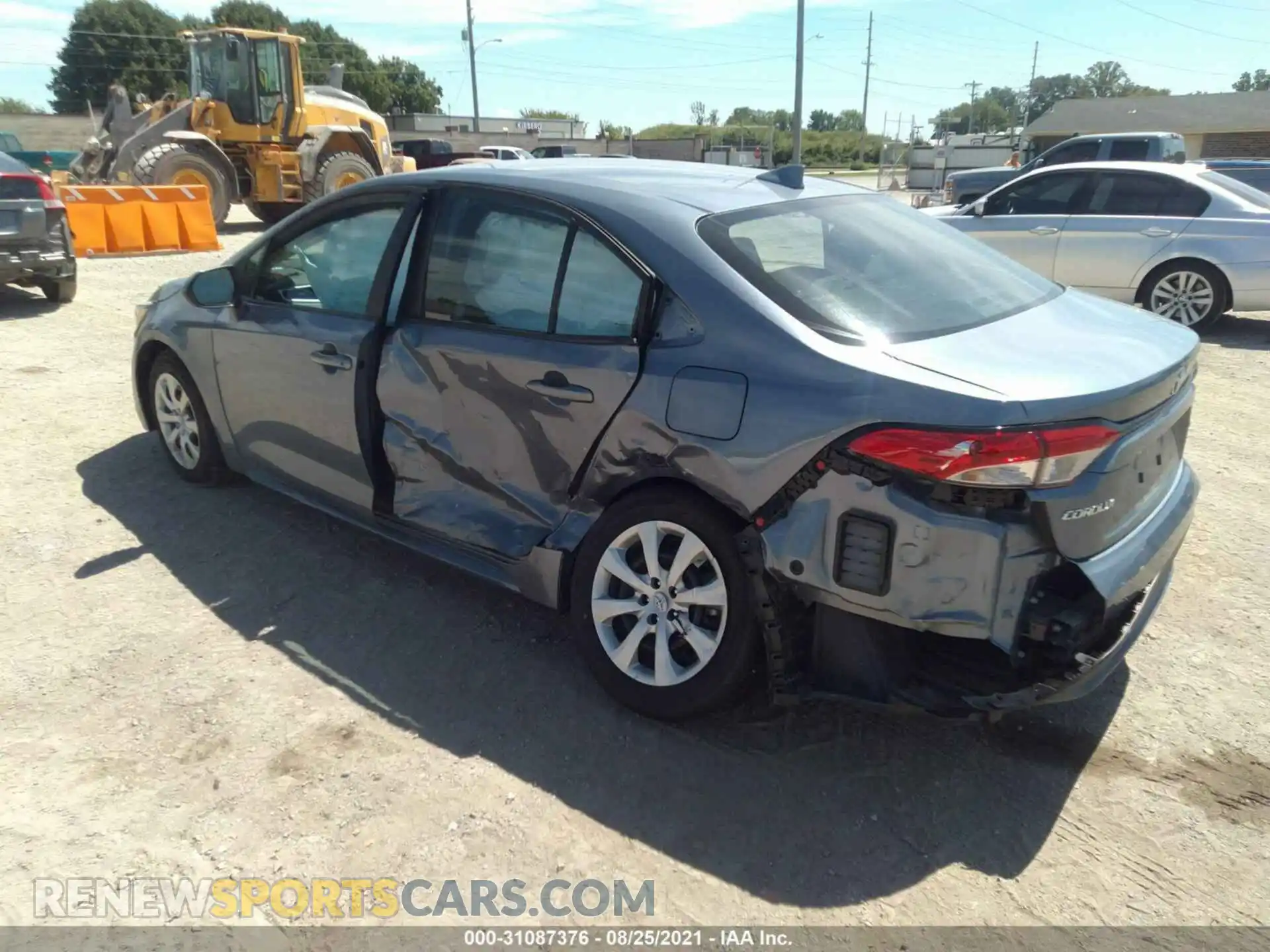 3 Photograph of a damaged car 5YFEPMAE3MP157116 TOYOTA COROLLA 2021
