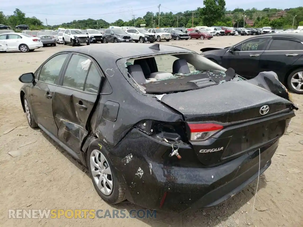 3 Photograph of a damaged car 5YFEPMAE3MP162350 TOYOTA COROLLA 2021