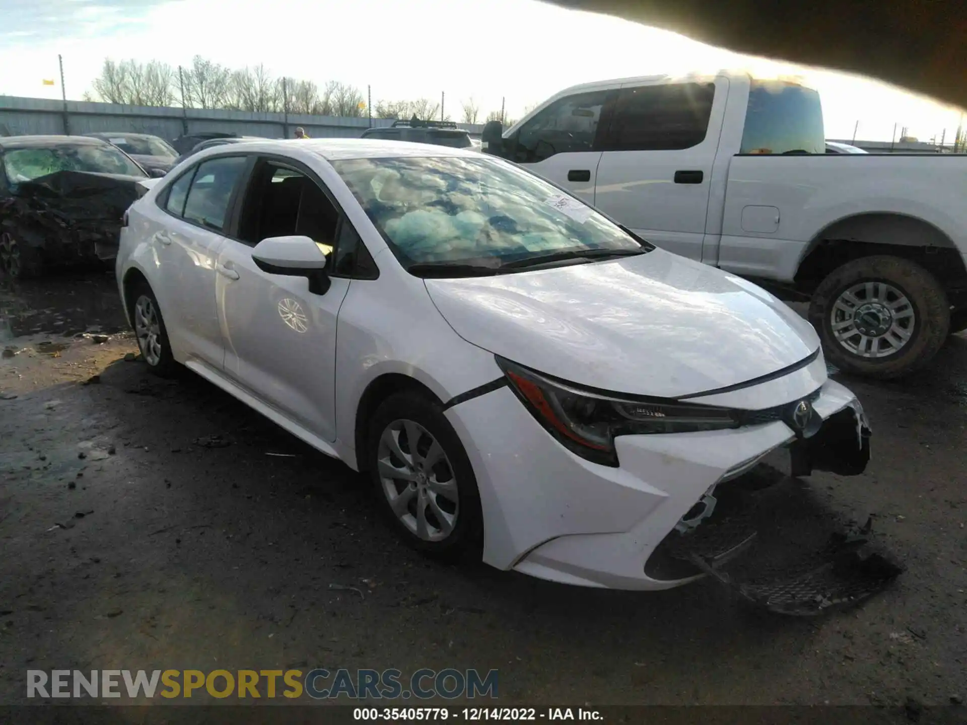 1 Фотография поврежденного автомобиля 5YFEPMAE3MP168584 TOYOTA COROLLA 2021