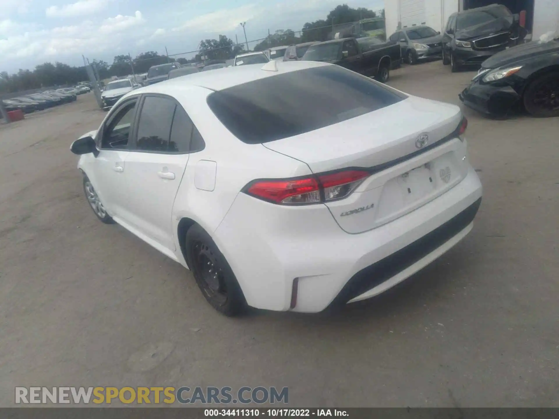 3 fotografías del automóvil dañado 5YFEPMAE3MP172294 TOYOTA COROLLA 2021