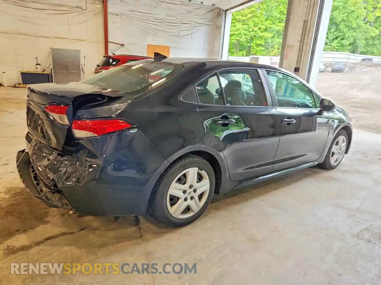 3 Photograph of a damaged car 5YFEPMAE3MP176197 TOYOTA COROLLA 2021