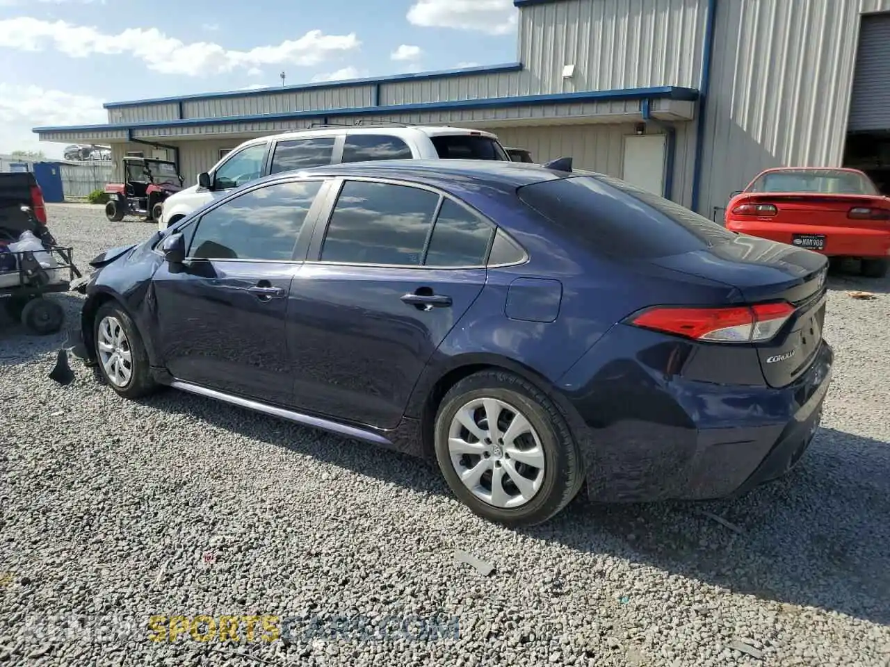 2 fotografías del automóvil dañado 5YFEPMAE3MP178967 TOYOTA COROLLA 2021