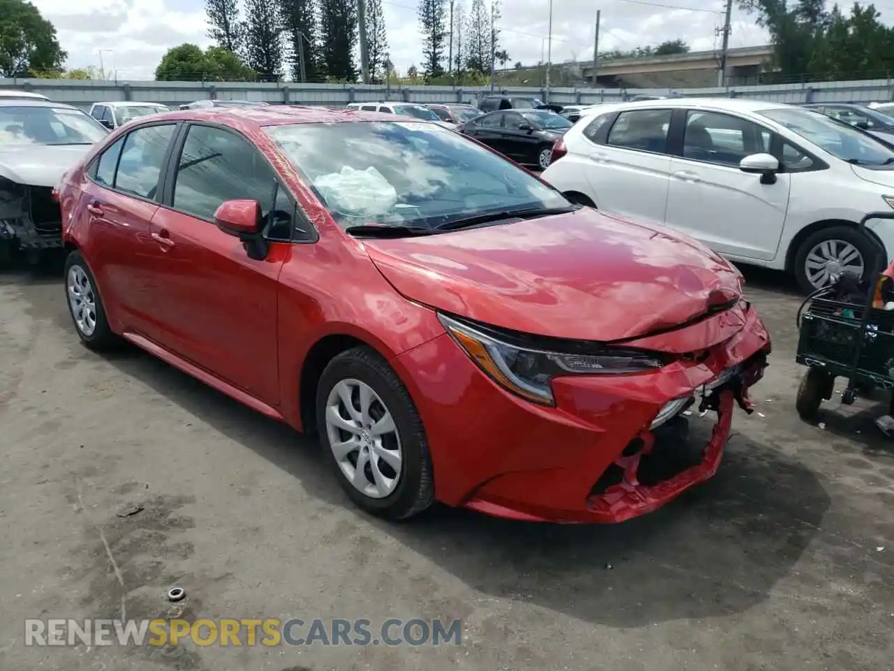 1 Photograph of a damaged car 5YFEPMAE3MP181268 TOYOTA COROLLA 2021